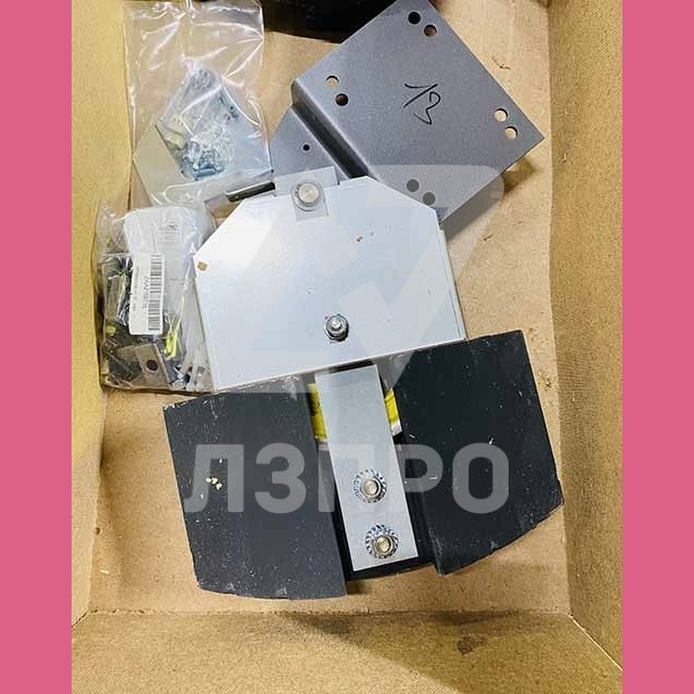 Натяжное устройство в сборе с установочным комплектом ZAA22700P13
